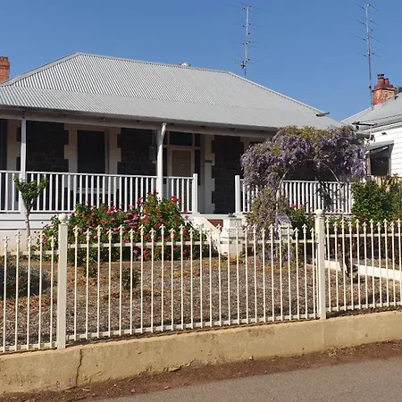 Roseneath Cottage-2